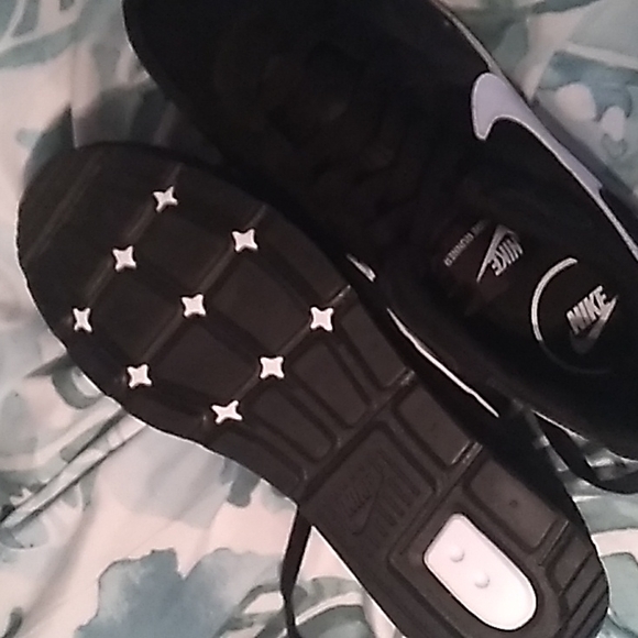 Womens nikes - Picture 5 of 7